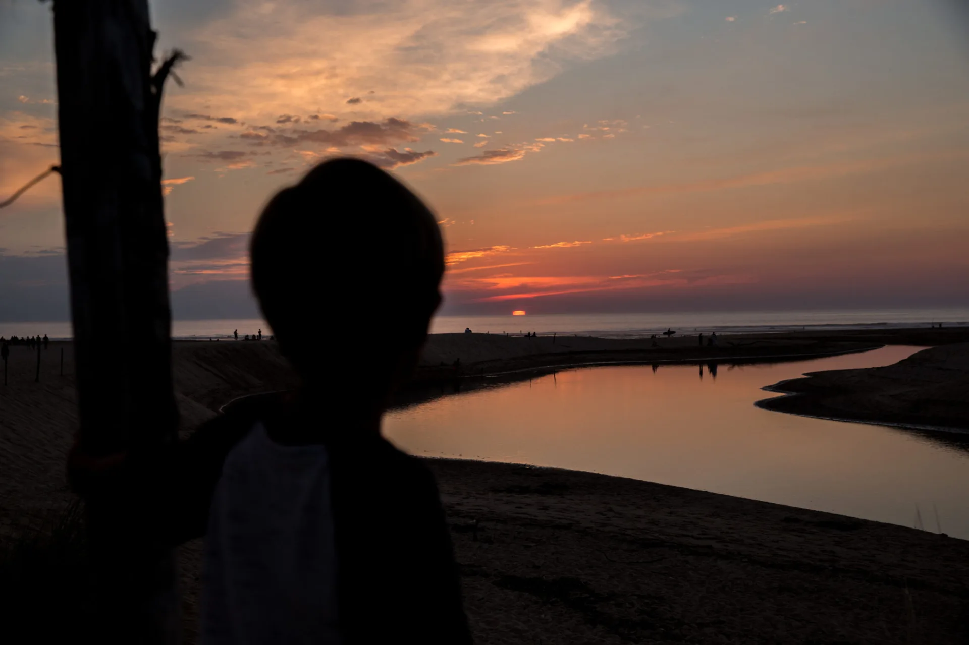 Admirez Le Coucher De Soleil Sur Locéan Atlantique